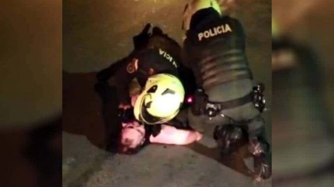 Policias-agreden-a-Javier-Ordonez-770x540
