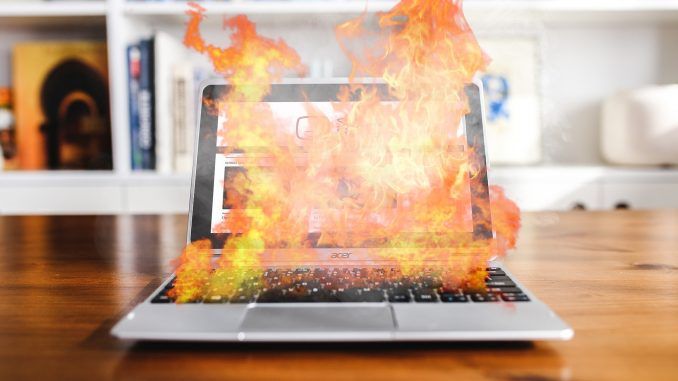 portatil-on-fire_0