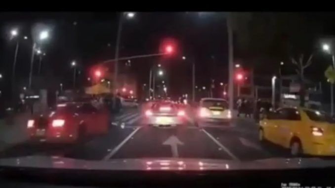 CARRO-ARROLLA-MOTO