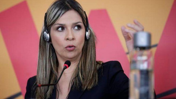 vicky-davila_3769068_20201020155346